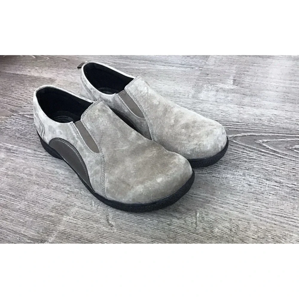 Propet Women Size 10 AA Loafers Brown Suede Slip On Shoes Comfort Casual WC300
